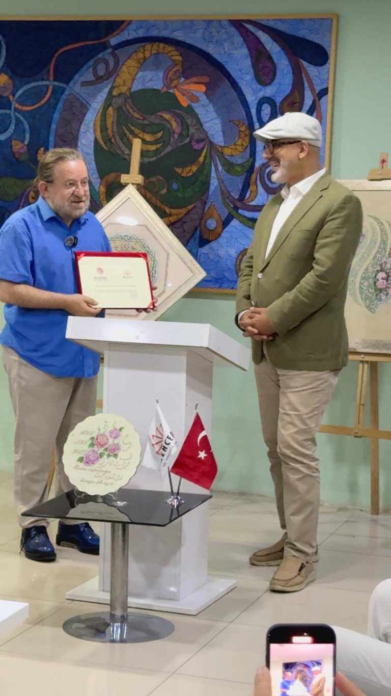 Göçün Renkleri: sanatçılara katılım belgesi takdimi